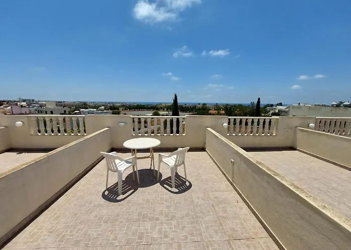 Stunning Views\' Apartment With Pool